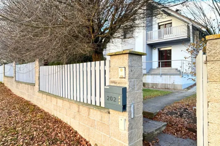 Pronájem rodinného domu, Kyšice, V. Vlčka, 222 m2