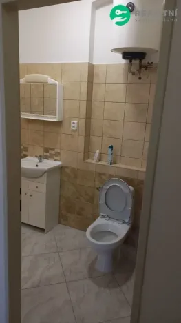 Pronájem bytu 1+kk, Úštěk, Mírové náměstí, 38 m2