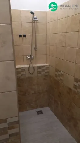 Pronájem bytu 1+kk, Úštěk, Mírové náměstí, 38 m2