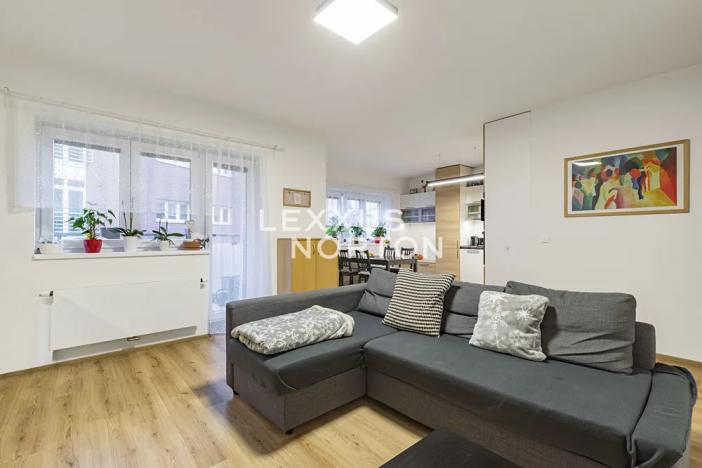 Prodej bytu 2+kk, Praha - Modřany, K Vystrkovu, 65 m2