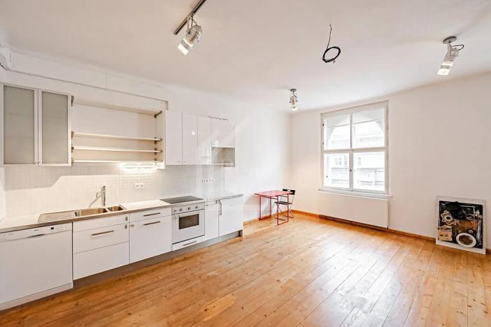 Pronájem bytu 2+kk, Praha - Bubeneč, Jilemnického, 70 m2