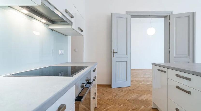 Pronájem bytu 4+kk, Praha, Křižíkova, 2 m2