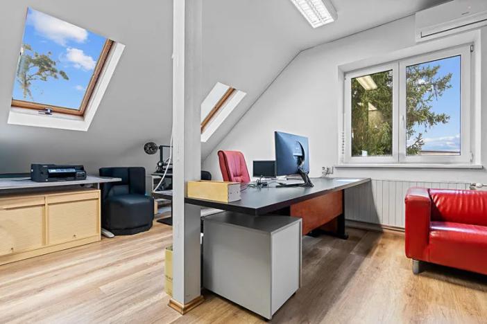 Prodej obchodního prostoru, Zlín, Bezručova, 1976 m2