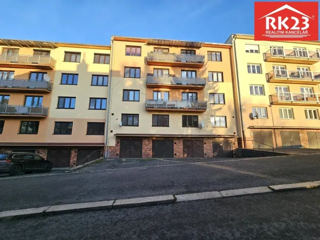 Prodej bytu 1+1, Plzeň - Lobzy, Nad Úslavou, 39 m2