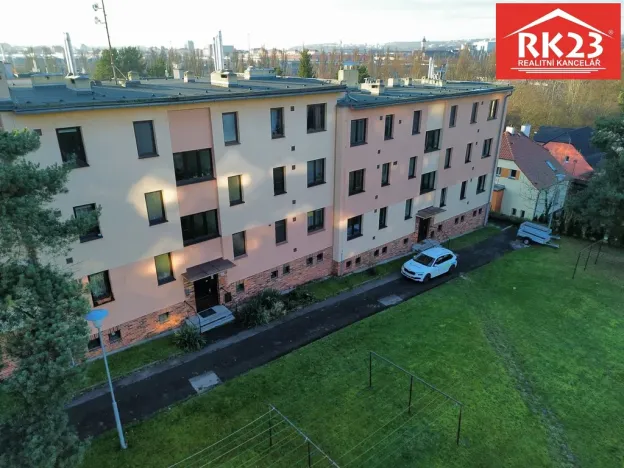 Prodej bytu 1+1, Plzeň - Lobzy, Nad Úslavou, 39 m2