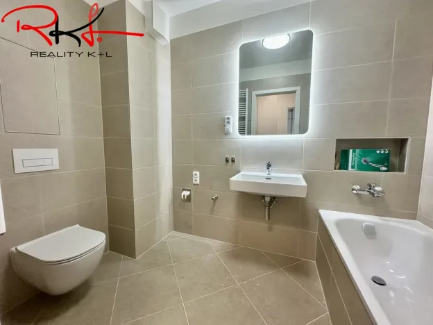 Pronájem bytu 2+kk, Praha, Stočesova, 58 m2