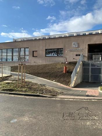 Pronájem garážového stání, Olomouc, 17. listopadu, 12 m2