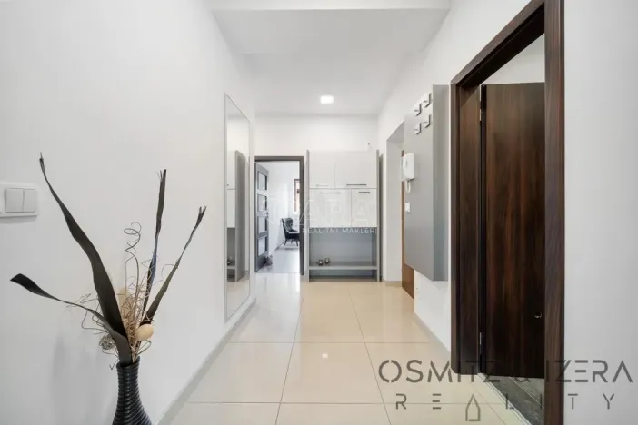 Prodej bytu 3+kk, Praha, Kounická, 114 m2