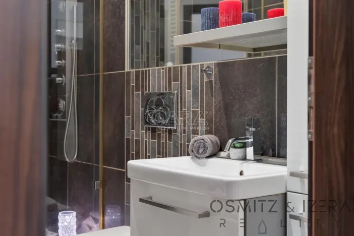 Prodej bytu 3+kk, Praha, Kounická, 114 m2