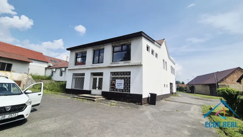 Prodej obchodního prostoru, Milovice - Benátecká Vrutice, 1080 m2