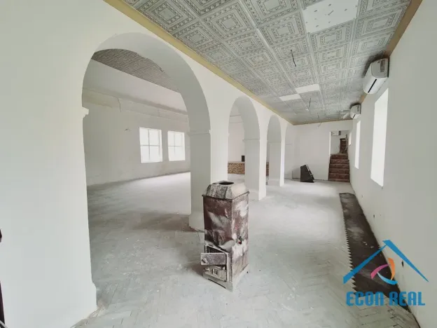 Prodej obchodního prostoru, Milovice - Benátecká Vrutice, 1080 m2