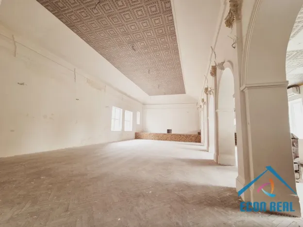 Prodej obchodního prostoru, Milovice - Benátecká Vrutice, 1080 m2