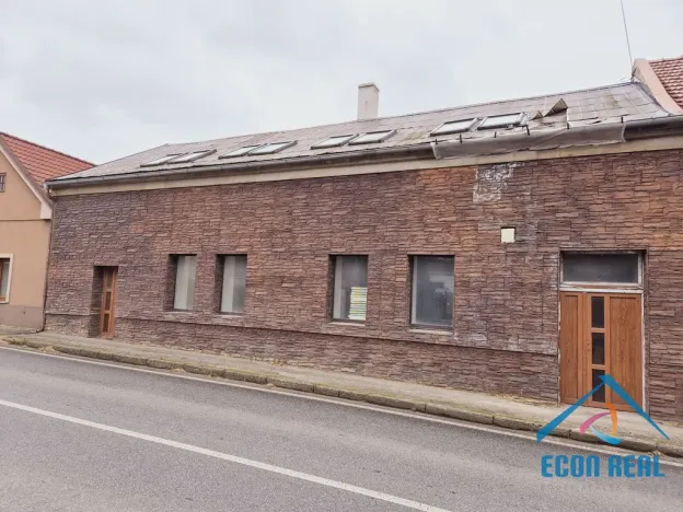 Prodej obchodního prostoru, Milovice - Benátecká Vrutice, 1080 m2