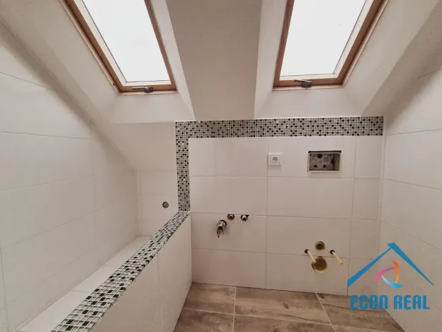 Prodej obchodního prostoru, Milovice - Benátecká Vrutice, 1080 m2