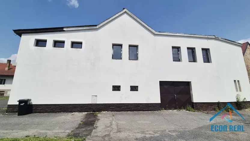 Prodej obchodního prostoru, Milovice - Benátecká Vrutice, 1080 m2