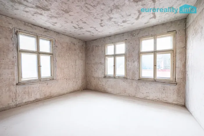 Prodej činžovního domu, Kraslice, Dukelská, 267 m2