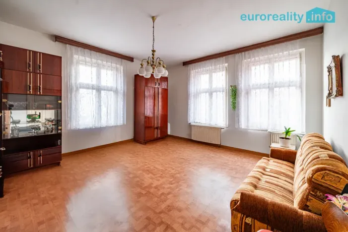 Prodej činžovního domu, Kraslice, Dukelská, 267 m2