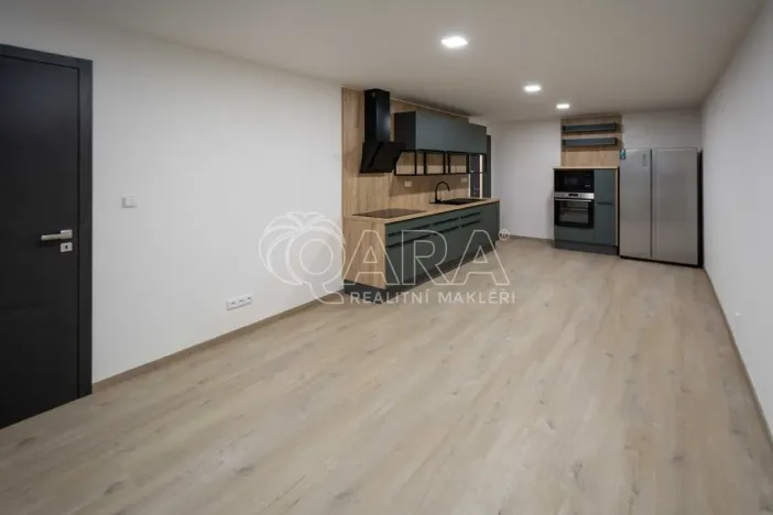 Pronájem bytu 4+kk, Neratovice, Na Výsluní, 67 m2