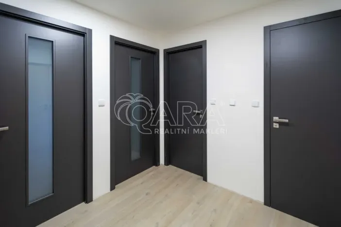 Pronájem bytu 4+kk, Neratovice, Na Výsluní, 67 m2