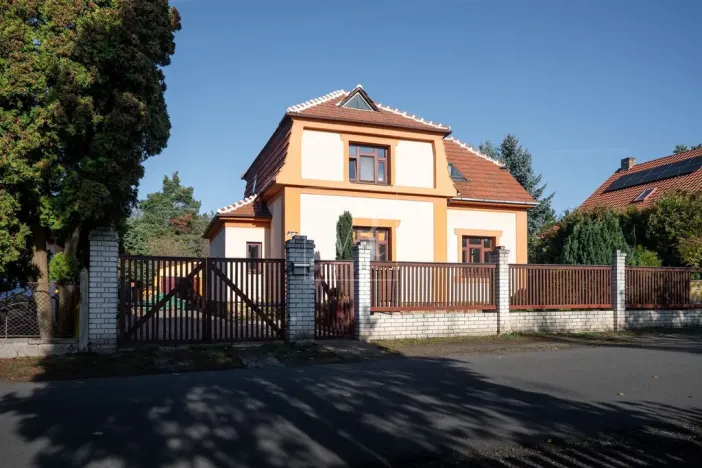 Prodej rodinného domu, Sadská, Spojovací, 113 m2