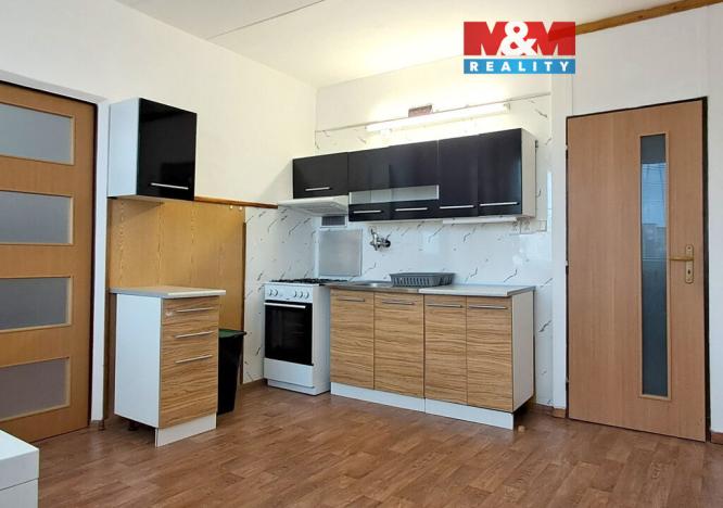 Pronájem bytu 1+1, Plzeň, Komenského, 38 m2