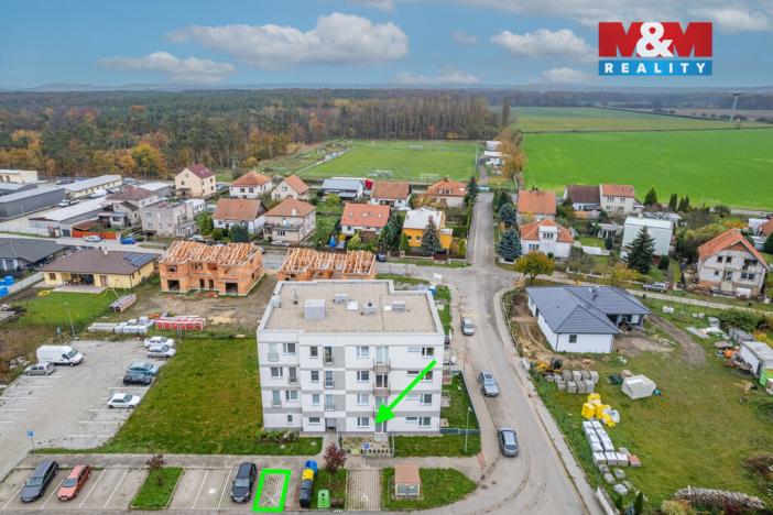 Pronájem bytu 1+kk, Velký Osek, U hřiště, 38 m2