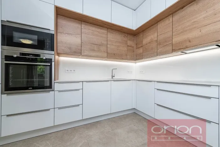 Prodej bytu 5+1, Praha - Smíchov, Podbělohorská, 126 m2