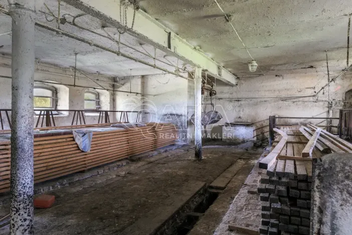 Prodej skladu, Kolinec, 260 m2