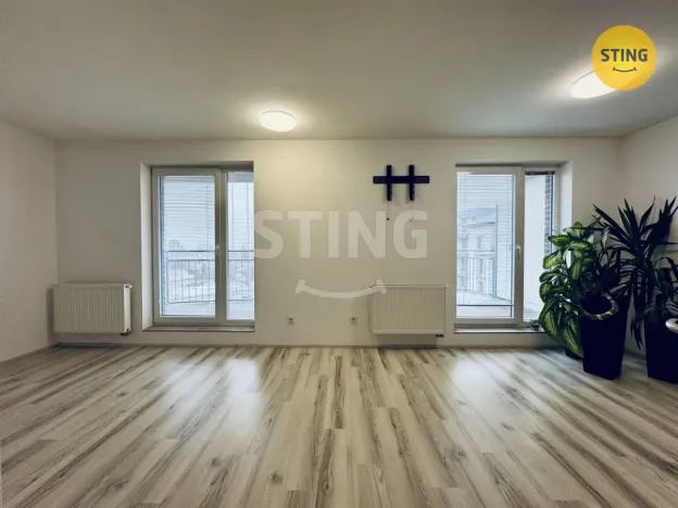 Pronájem bytu 1+kk, Pardubice, U Sportovní školy, 38 m2