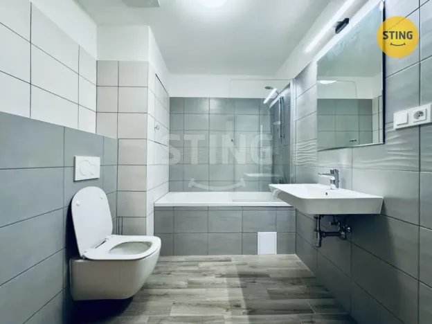 Pronájem bytu 1+kk, Pardubice, U Sportovní školy, 38 m2