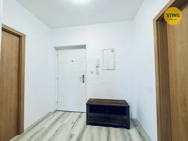 Pronájem bytu 1+kk, Pardubice, U Sportovní školy, 38 m2