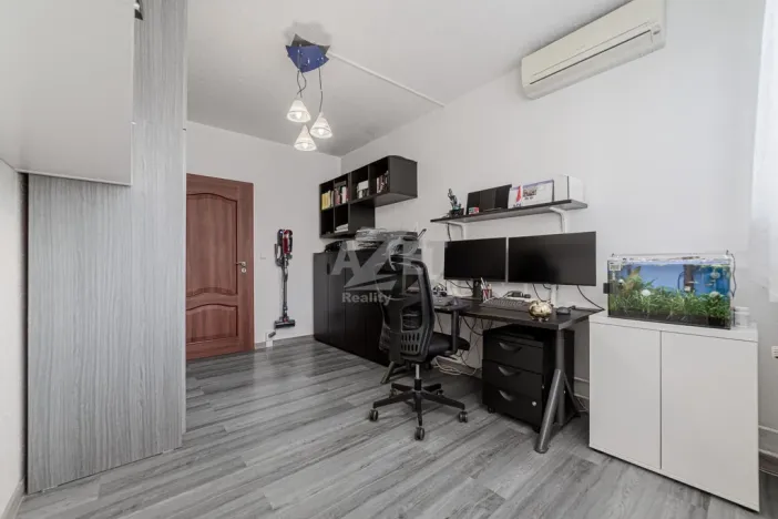 Prodej bytu 3+1, Orlová - Lutyně, Karla Dvořáčka, 72 m2