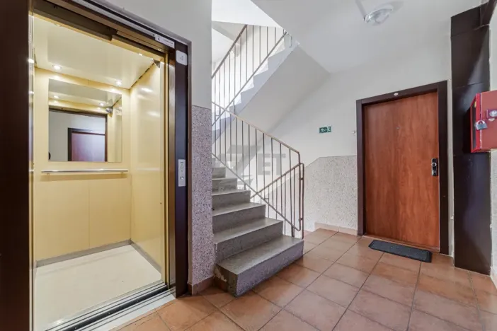 Prodej bytu 3+1, Orlová - Lutyně, Karla Dvořáčka, 72 m2