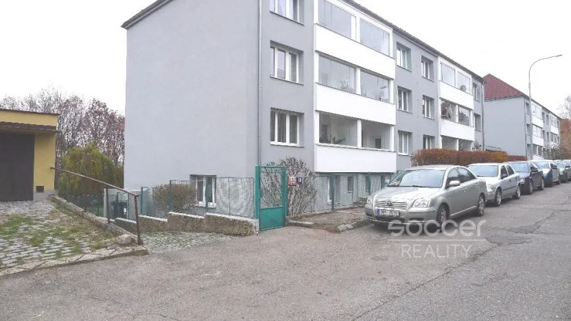 Pronájem bytu 2+kk, Praha - Košíře, Karenova, 50 m2