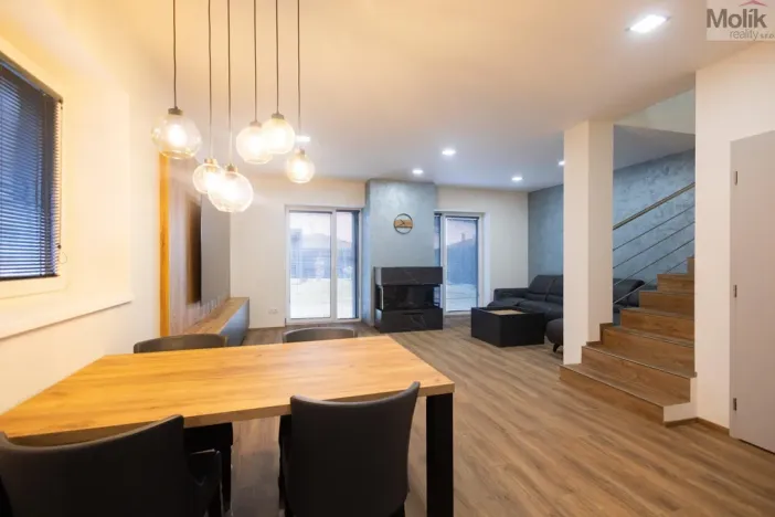 Prodej rodinného domu, Strupčice, 170 m2