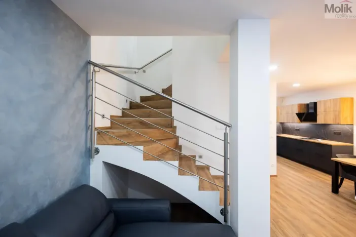 Prodej rodinného domu, Strupčice, 170 m2