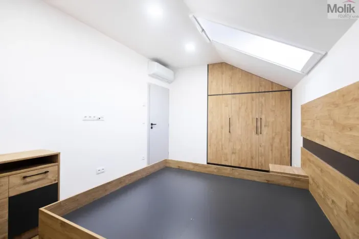 Prodej rodinného domu, Strupčice, 170 m2