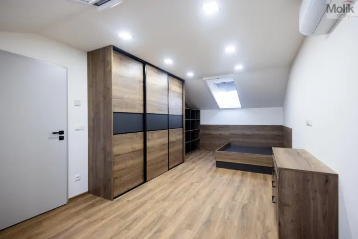 Prodej rodinného domu, Strupčice, 170 m2