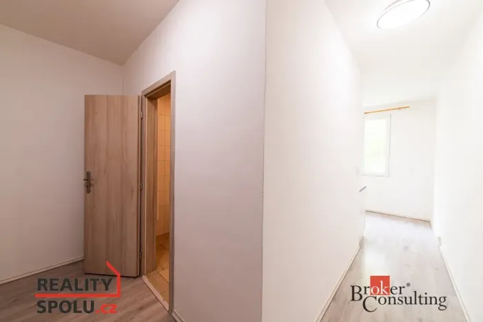 Pronájem bytu 1+1, Chomutov, Holešická, 42 m2