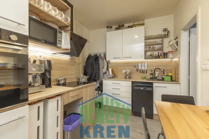 Prodej bytu 2+kk, Praha - Bubeneč, V. P. Čkalova, 51 m2