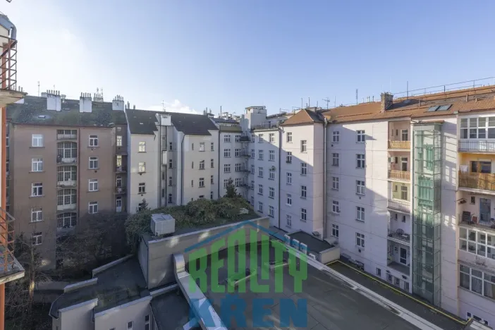 Prodej bytu 2+kk, Praha - Bubeneč, V. P. Čkalova, 51 m2