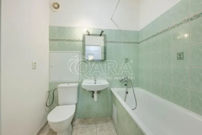 Pronájem bytu 1+kk, Praha - Zbraslav, Spojařů, 32 m2