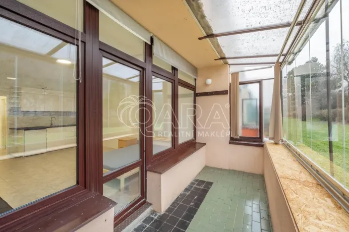 Pronájem bytu 1+kk, Praha - Zbraslav, Spojařů, 32 m2