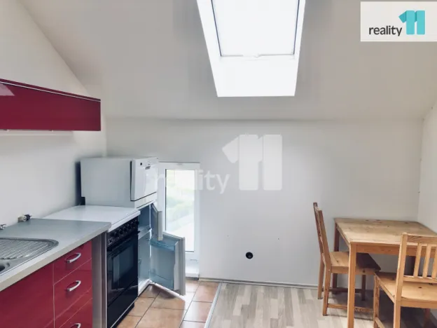 Pronájem bytu 1+1, Praha - Točná, náměstí Antonína Pecáka, 28 m2