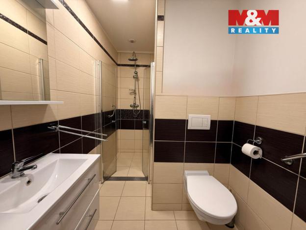 Pronájem bytu 2+1, Děčín - Děčín III-Staré Město, Kladenská, 62 m2