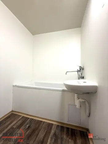 Pronájem bytu 2+1, Chomutov, Zahradní, 51 m2