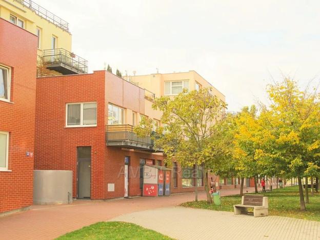 Pronájem bytu 2+kk, Praha - Hlubočepy, Voskovcova, 42 m2