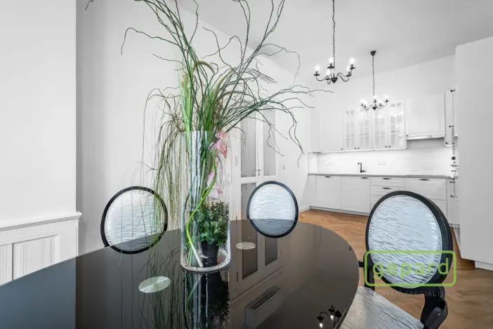 Pronájem kanceláře, Praha - Smíchov, Janáčkovo nábřeží, 120 m2