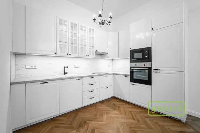 Pronájem kanceláře, Praha - Smíchov, Janáčkovo nábřeží, 120 m2