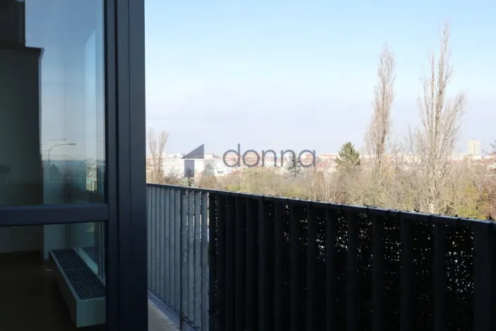 Prodej bytu 2+kk, Praha, Moskevská, 59 m2